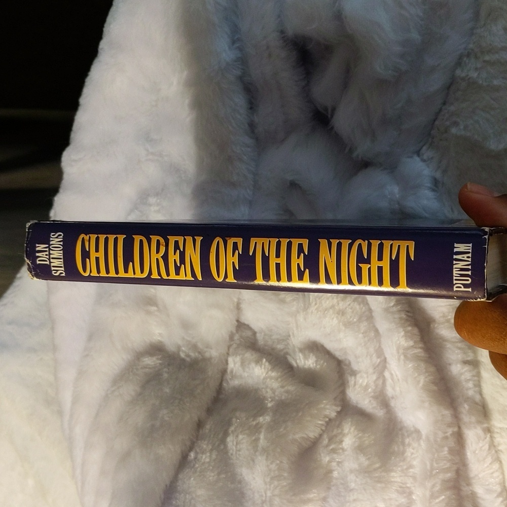 Children of the Night by Dan Simmons Horror Vampire Novel - Picture 5 of 5